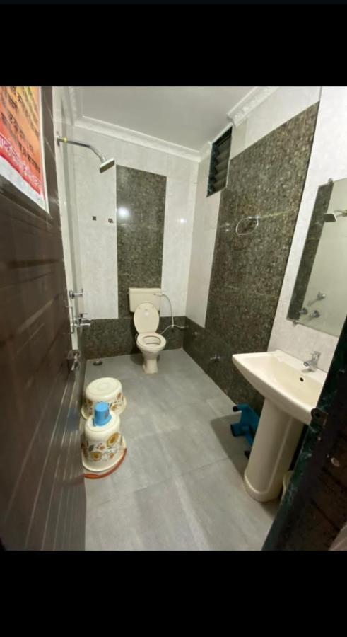 Bombay Regency Hotel Pachmarhī Esterno foto